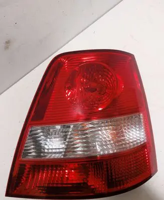 KIA Sorento Rear/tail lights 924023E010