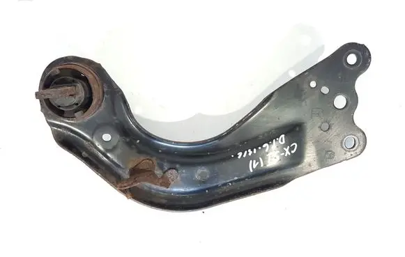 Rear control arm