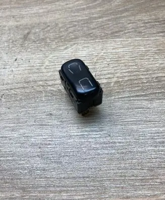 Mercedes-Benz Vito Viano W638 Other switches/knobs/shifts 004611826 0046