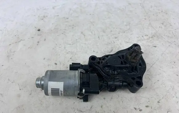Toyota Sienna XL30 III Seat adjustment motor 43944010220 1620007370