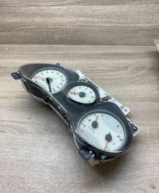 Toyota RAV 4 (XA20) Speedometer (instrument cluster) 838004A091