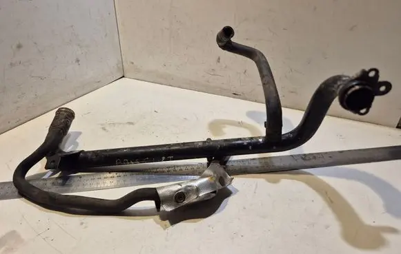 Engine coolant pipe/hose