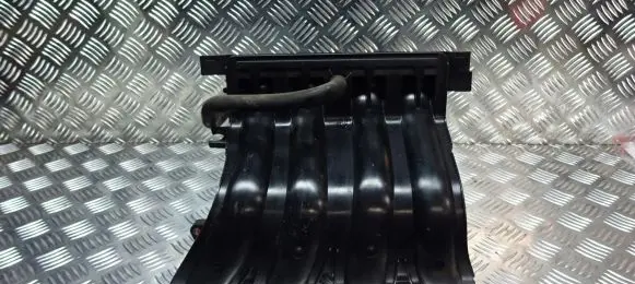 Nissan Micra Intake manifold