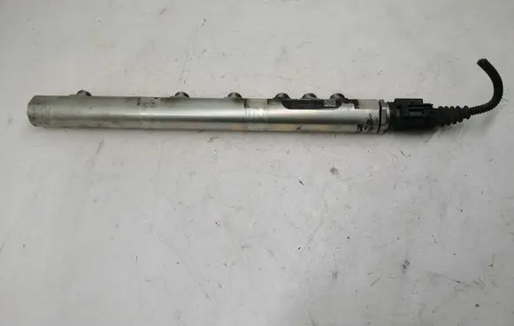 BMW 7 E65 E66 Fuel main line pipe 779249103 001939
