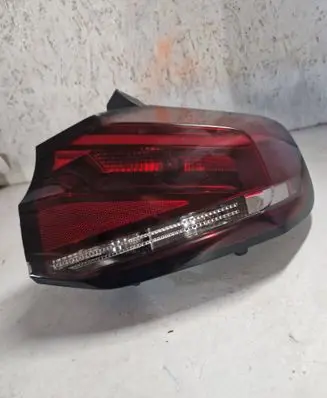 Citroen C4 III e-C4 Rear/tail lights 9831100080