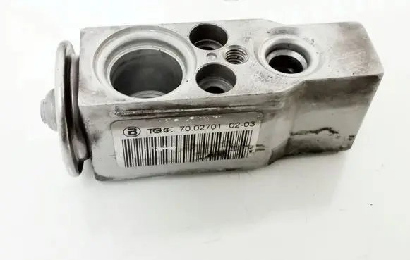Peugeot 307 Air conditioning (A/C) expansion valve 7002701