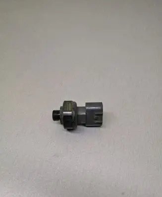 Toyota Corolla Verso AR10 Air conditioning (A/C) pressure sensor 499000