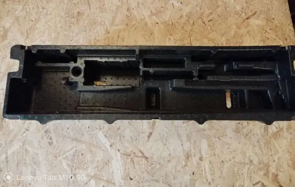 Mercedes-Benz GLE (W166 - C292) Tool box A1668990121