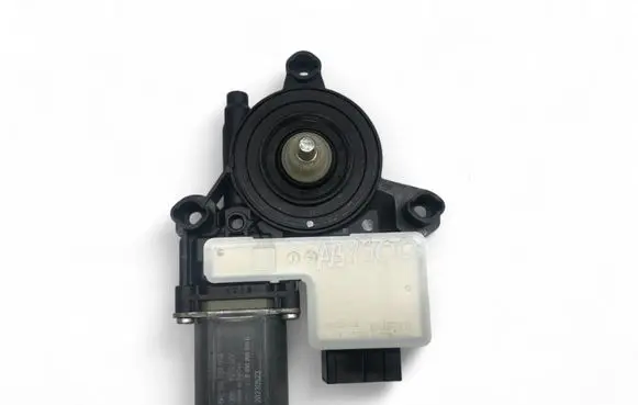 Volkswagen T-Cross Front door window regulator motor 2Q1959406E