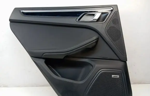 Porsche Macan (95B) Rear door card panel trim 95B867211