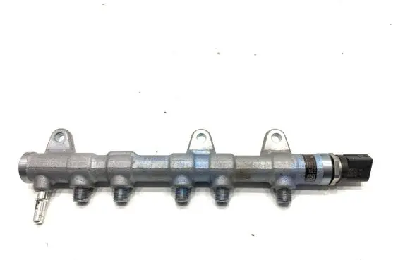 BMW X4 G02 Fuel main line pipe 8579240