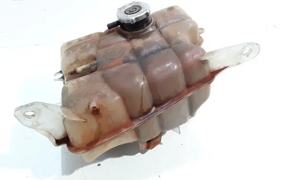 Jeep Cherokee Coolant expansion tank/reservoir