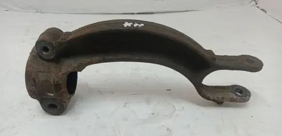 Audi A6 S6 C7 4G Lower shock absorber bracket 8K0413L