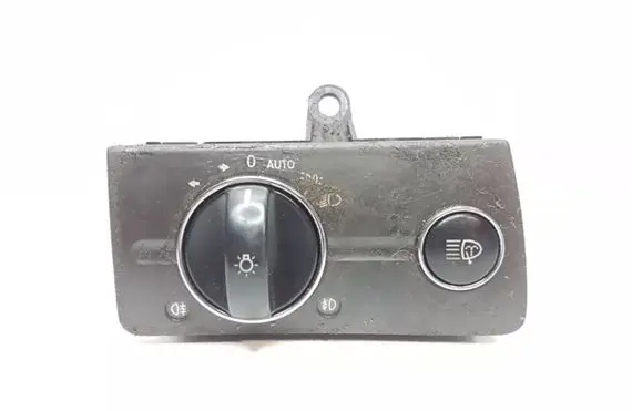 Mercedes-Benz E W211 Light switch 2115450104