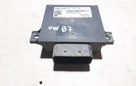 Volkswagen PASSAT B7 Power management control unit 3AA919041