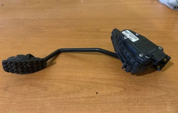 Fiat Ducato Accelerator throttle pedal 6PV00824500 1326536080