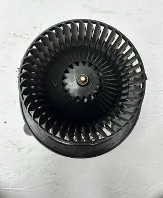 Volkswagen Crafter Heater fan/blower 5Q0907521F