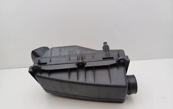 Ford Mondeo Mk III Air filter box