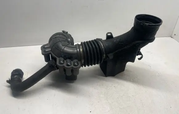 BMW 3 F30 F35 F31 Intake resonator 857399403