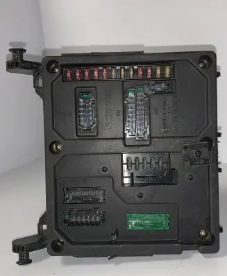 Volkswagen Sharan Fuse module S110730300D 7M3962258G 600798972