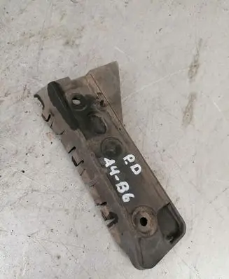 Audi A4 S4 B6 8E 8H Front bumper mounting bracket 8E0807284