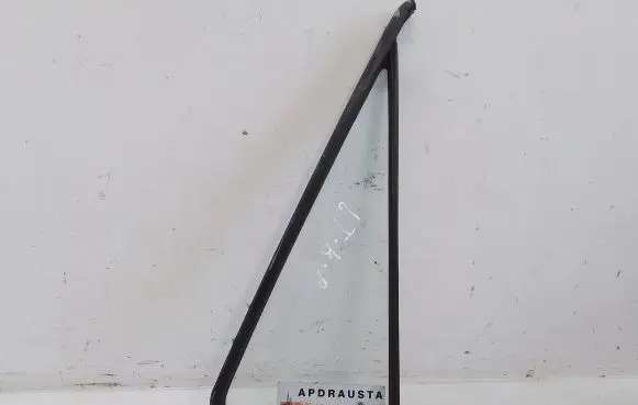 Volkswagen I LT Front door vent window glass four-door 43R001025