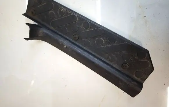 Nissan Terrano Rear sill trim cover 769540F600