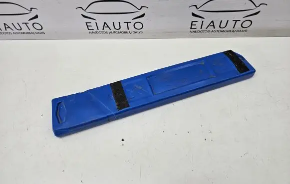 Volvo V70 Emergency warning sign 27R03276 0258906