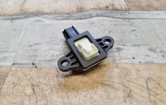 Land Rover Evoque I Airbag deployment crash/impact sensor CK5214C676AA CK5214C676