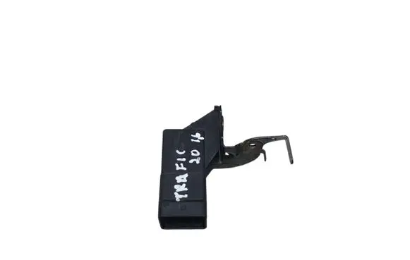 Renault Trafic III (X82) Glow plug pre-heat relay 8200798585 0281003050