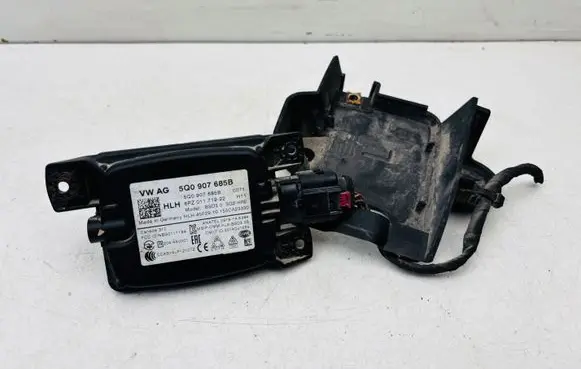 Skoda Superb B8 (3V) Blind spot module 5Q0907685B 6PZ01171922