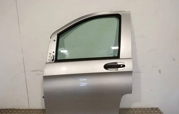 Mercedes-Benz Vito Viano W447 Front door