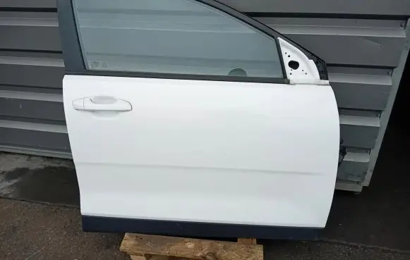 KIA Stonic Front door