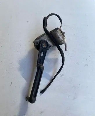 Headlight/headlamp level sensor