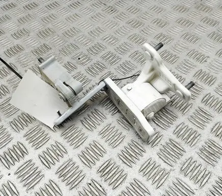 Mercedes-Benz C W205 Front door hinges set A2057200237 A2057200437