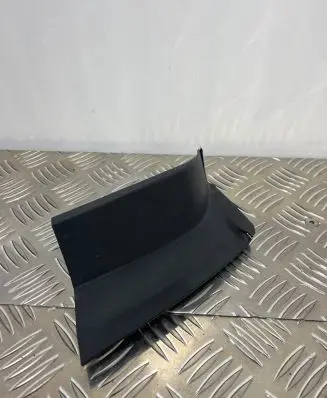 Audi A6 C7 Rear/tail light trim molding 4G5853268 90003487