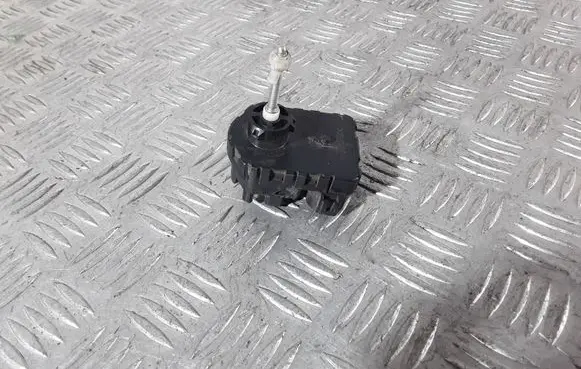 Toyota Prius (XW20) Headlight level adjustment motor 