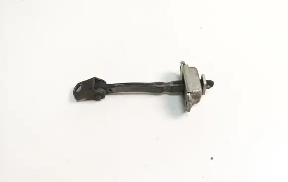 Nissan Qashqai Rear door check strap stopper