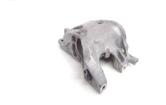 Mercedes-Benz A W177 Engine mounting bracket A2602230000
