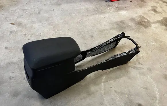 Toyota Auris E180 Armrest 