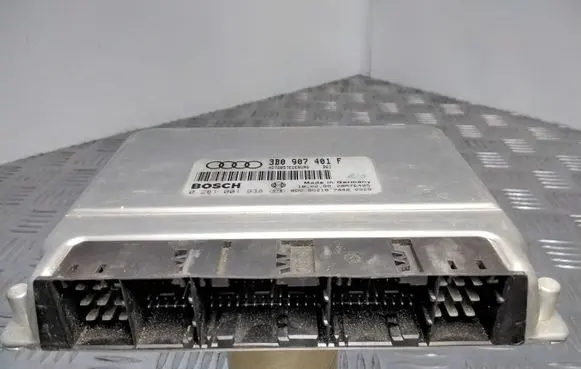 Audi A6 S6 C5 4B Engine control unit/module 3B0907401F 0281001938