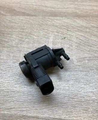 Volkswagen Transporter - Caravelle T5 Vacuum valve 1J0906283C