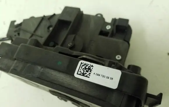 Mercedes-Benz GLS X166 Front door lock A0997200935