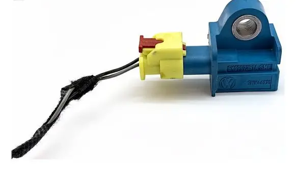 Audi Q3 8U Airbag deployment crash/impact sensor 5K0959351A