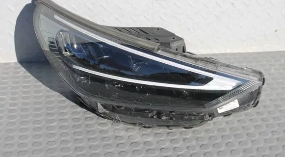 Hyundai i30 Headlight/headlamp LAMPA-92102G4610 G4921-G4040 92102-G4XXX