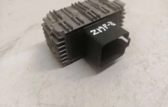 Opel Zafira A Glow plug pre-heat relay 09132691 51299008
