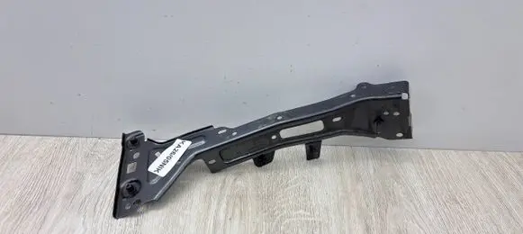 Audi A4 S4 B9 Fender mounting bracket 8W0821136C