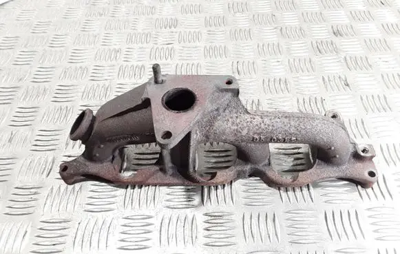 Renault Megane II Exhaust manifold