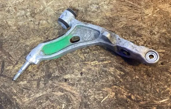 Lexus GS 250 350 300H 450H Front lower control arm/wishbone