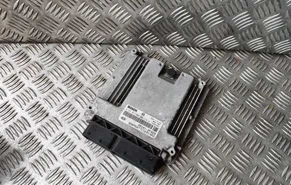 KIA Sorento Engine control unit/module 0281017609 391012F020
